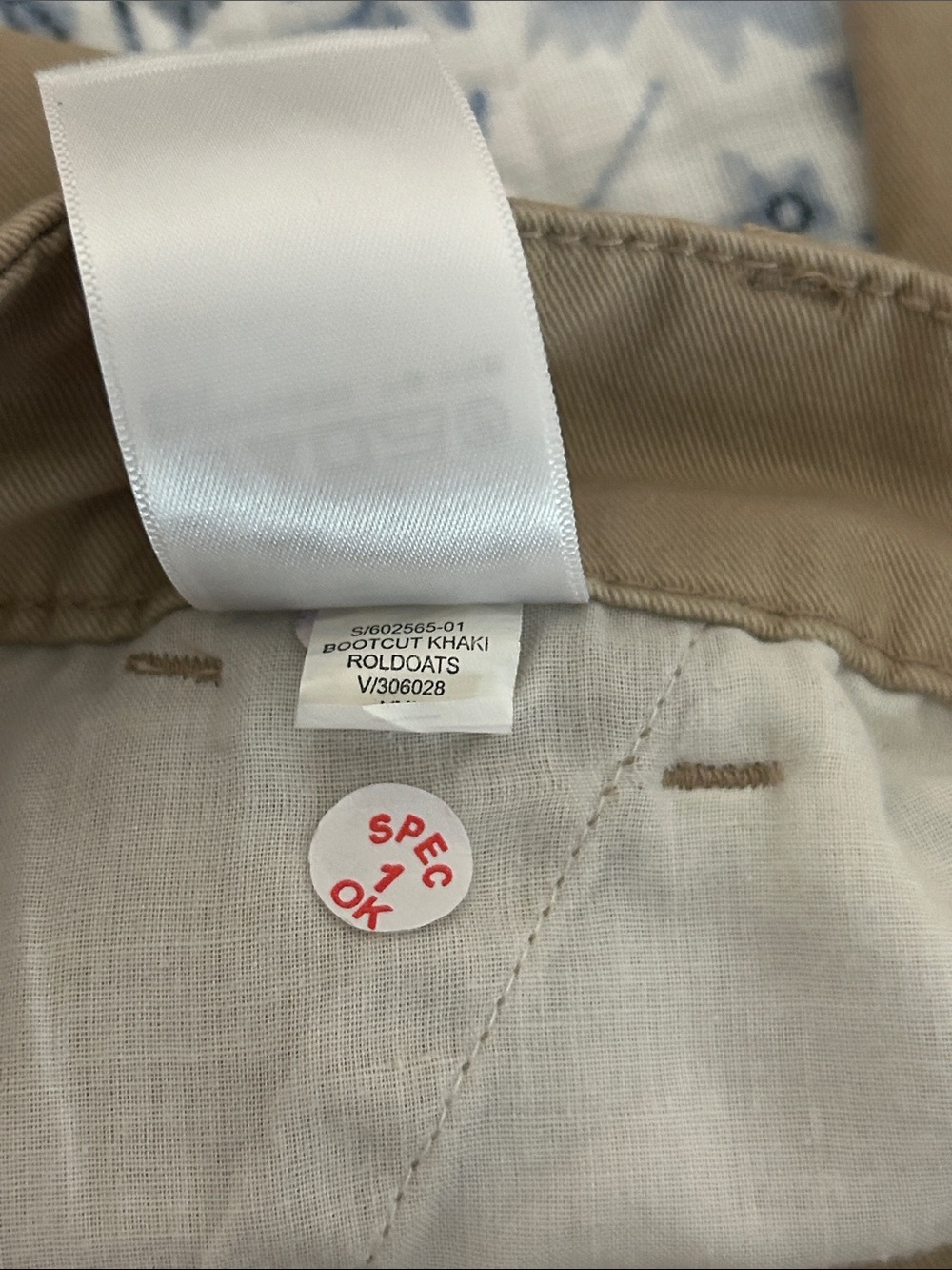 Old Navy Women’s Boot-Cut Pants Size 12 Regular Khaki Tan - Picture 8 of 10